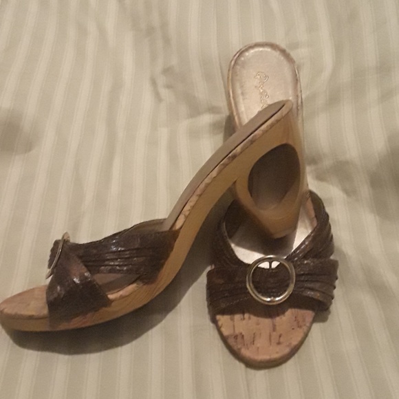 Simply gorgeous - Picture 2 of 4